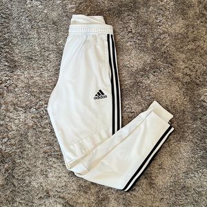 Women’s Pants